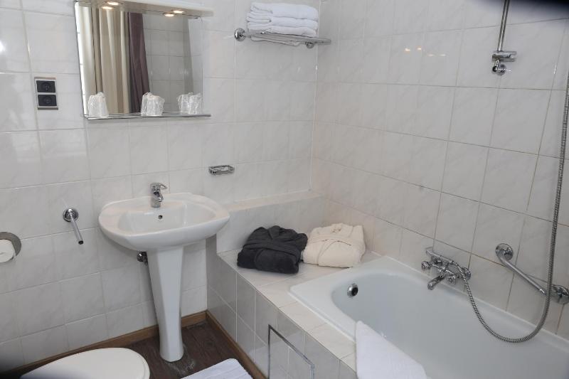 Triple Room image 4