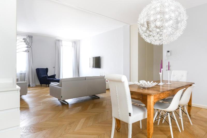 Three-Bedroom Superior Apartment image 2