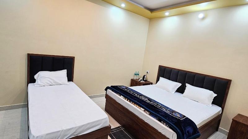 Ojas Royale - Banquet and Hotel - image 19