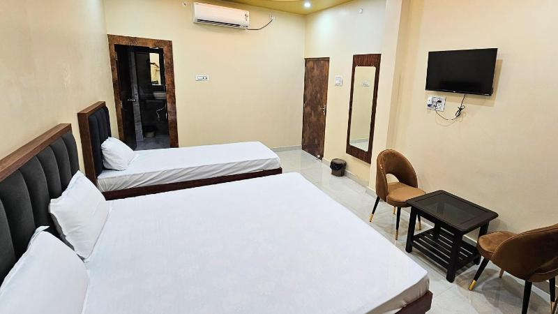 Ojas Royale - Banquet and Hotel - image 7