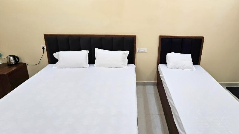 Ojas Royale - Banquet and Hotel - image 15