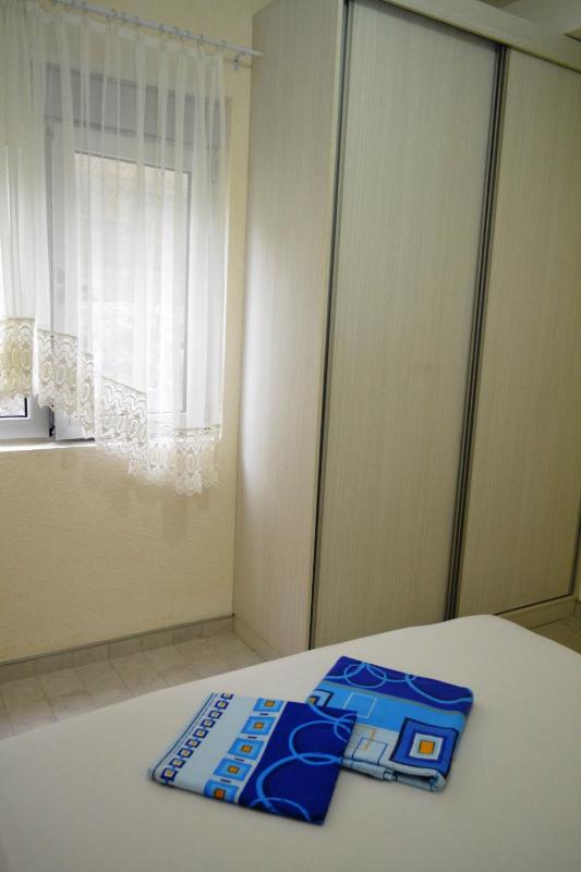 One-Bedroom Apartment image 4