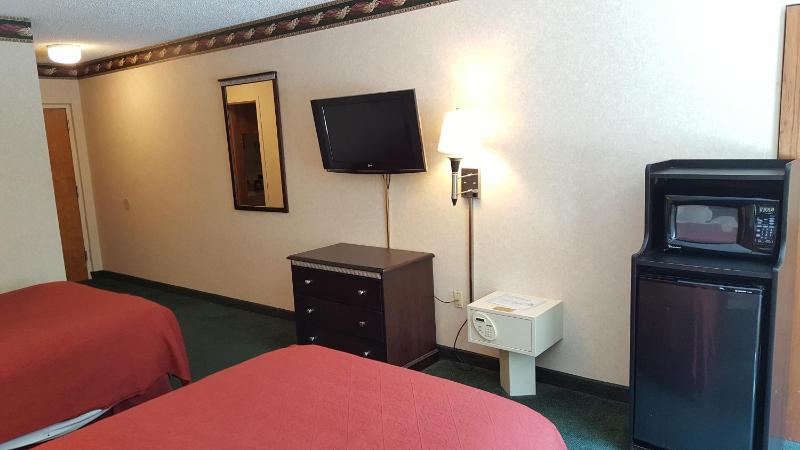 Double Room with Two Double Beds - Non-Smoking image 3