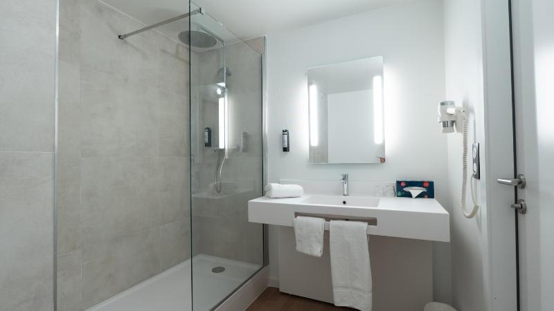 Triple Room image 2