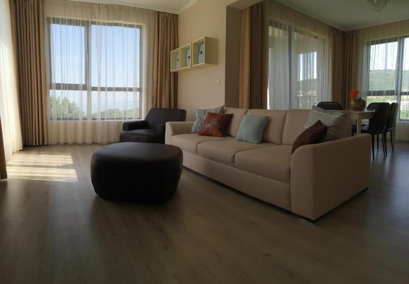 Superior Suite with Sea View image 1