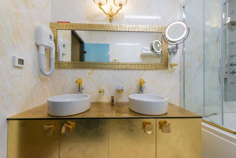 Maria-Athena Suite  image 3