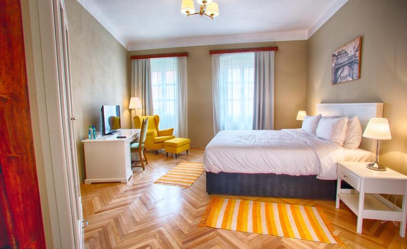 Superior Double Room image 1