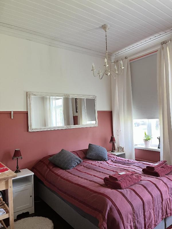 Romance Suite image 4