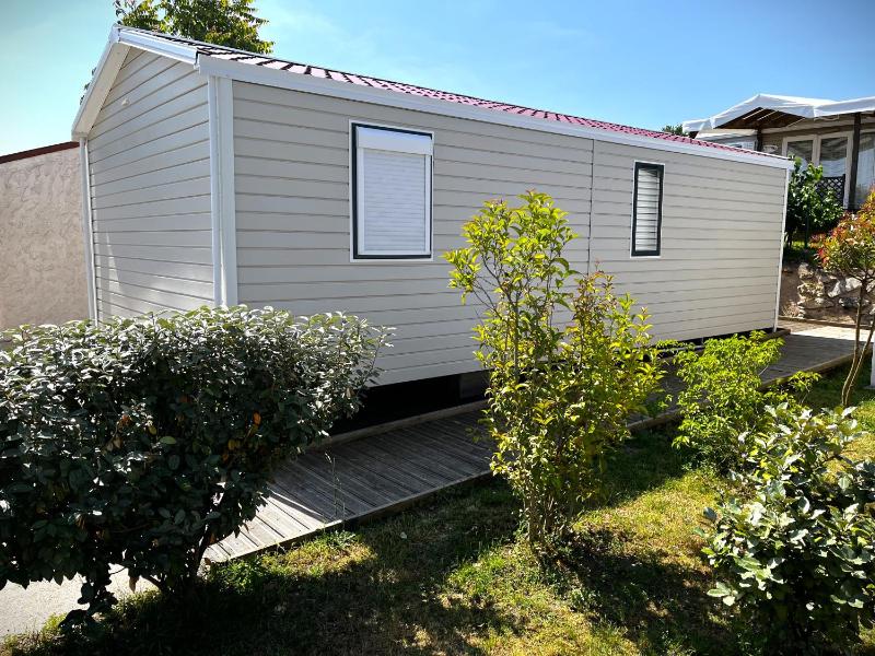 Mobile Home image 2