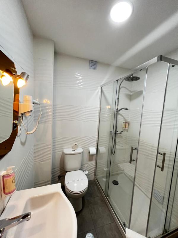 Superior Single Room image 3