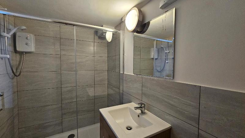 Clydesdale Apartments - image 12