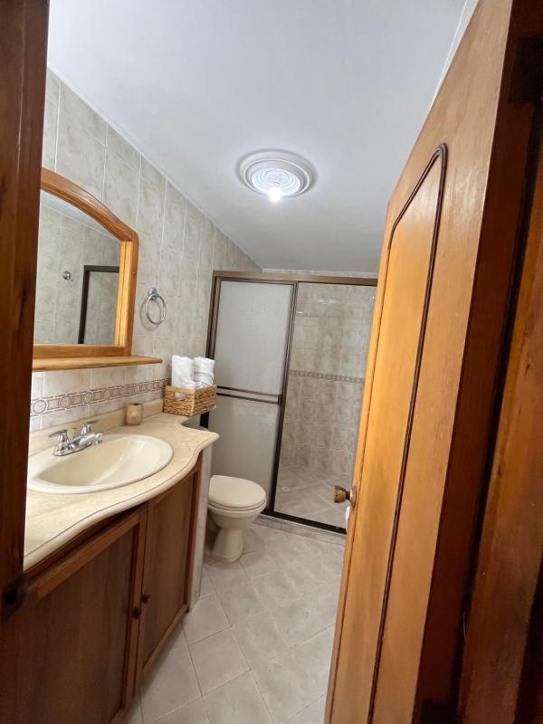 Amplio apartamento Guayabal cerca aeropuerto Olaya Herrera - image 4