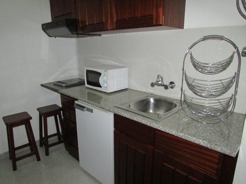 Twin Room image 3