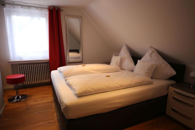 Double Room Business image 3