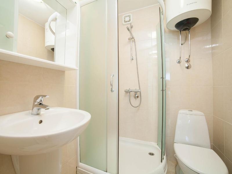 One-Bedroom Apartment image 3
