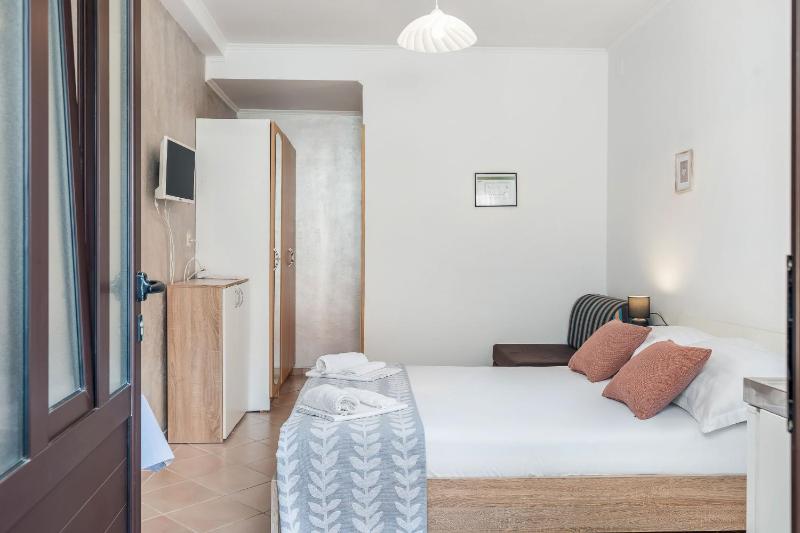 Apartments Jelica - image 6