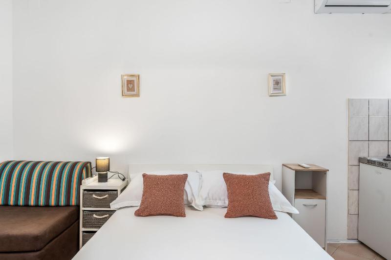 Apartments Jelica - image 32