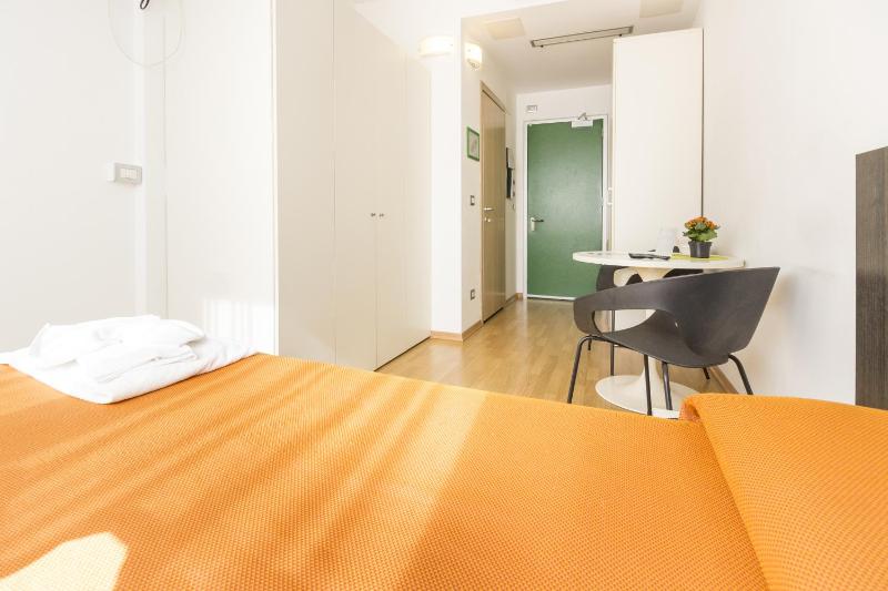 Studio (1 Adult) image 2