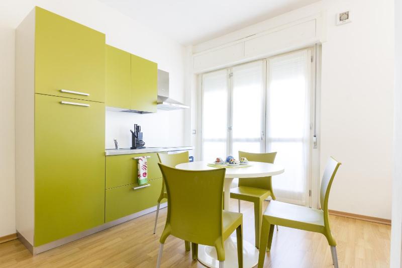 One-Bedroom Apartment image 4
