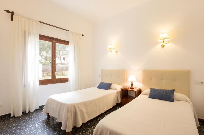 Cabot Villa Can Borras - image 17