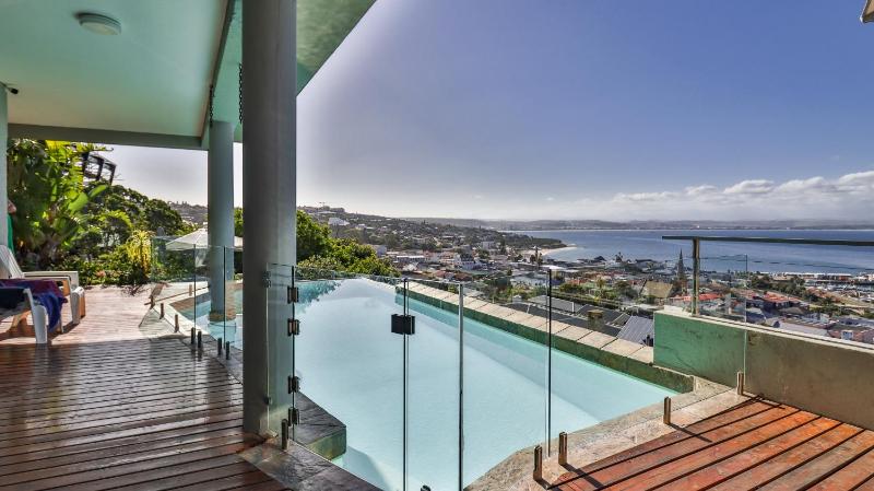 3ColoursBlue Guest House - image 12