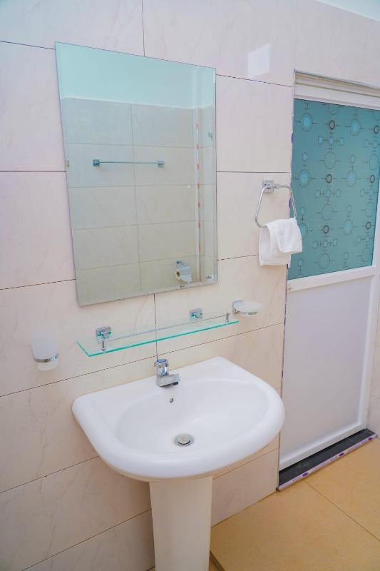 RKM Hotel Uppuveli - image 12