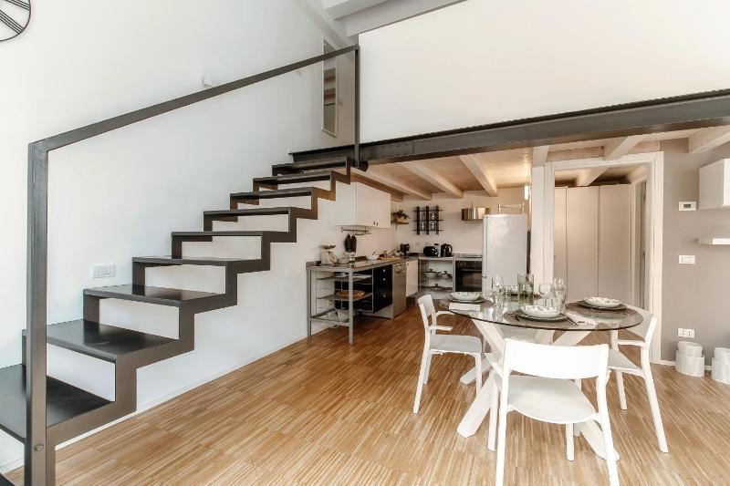 Loft Alle Mura - byMyHomeinComo - image 10