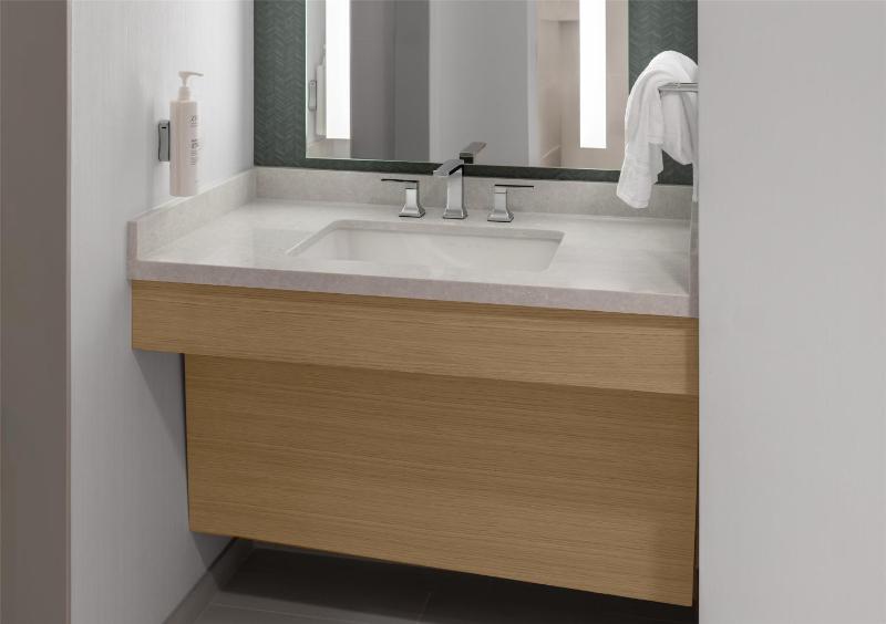 Hilton Garden Inn New York/Manhattan-Midtown East - image 6