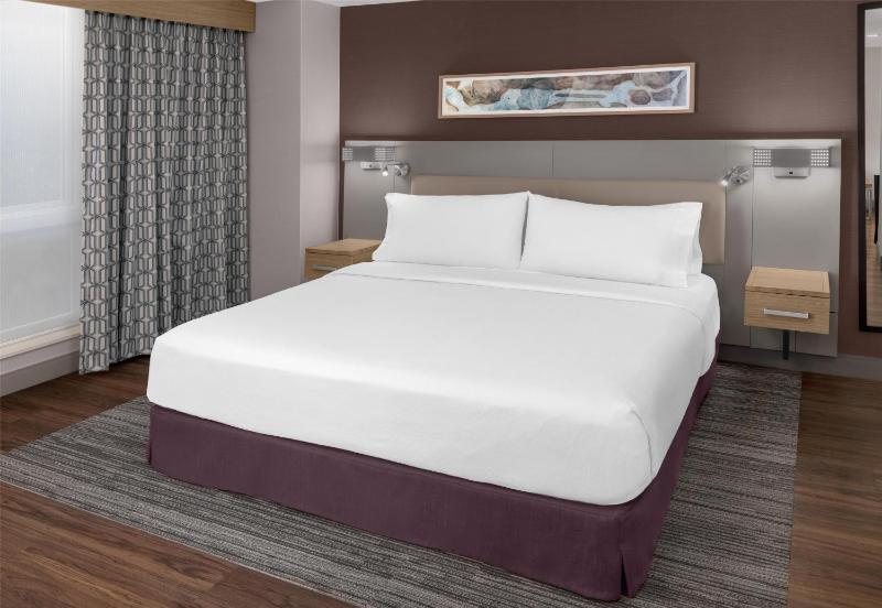 Hilton Garden Inn New York/Manhattan-Midtown East - image 2