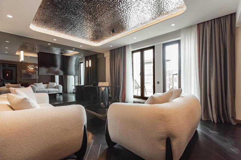 Adia Aluma Athens Curio Collection by Hilton - image 14