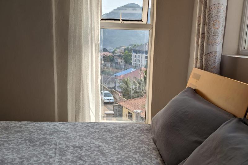Scenic Mountain View House - image 8