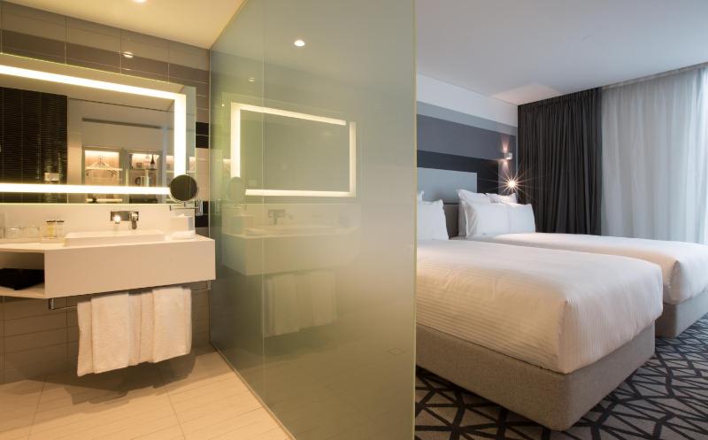 Superior Double Room with Two Double Beds image 1