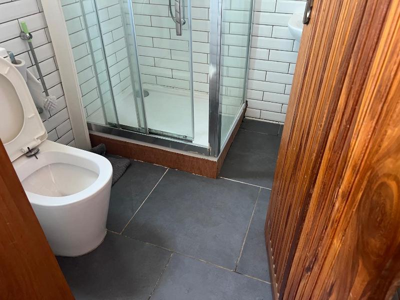 Freetown's most comfortable - image 2