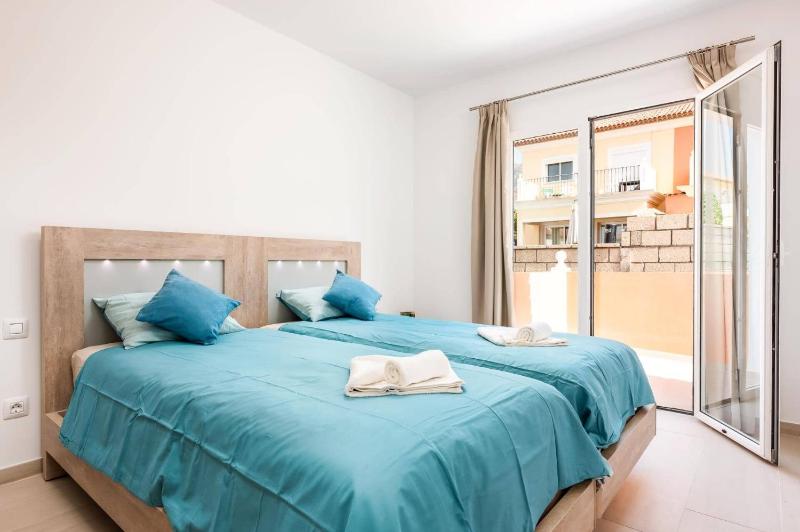 Villa Isotta by Villa Plus - image 12