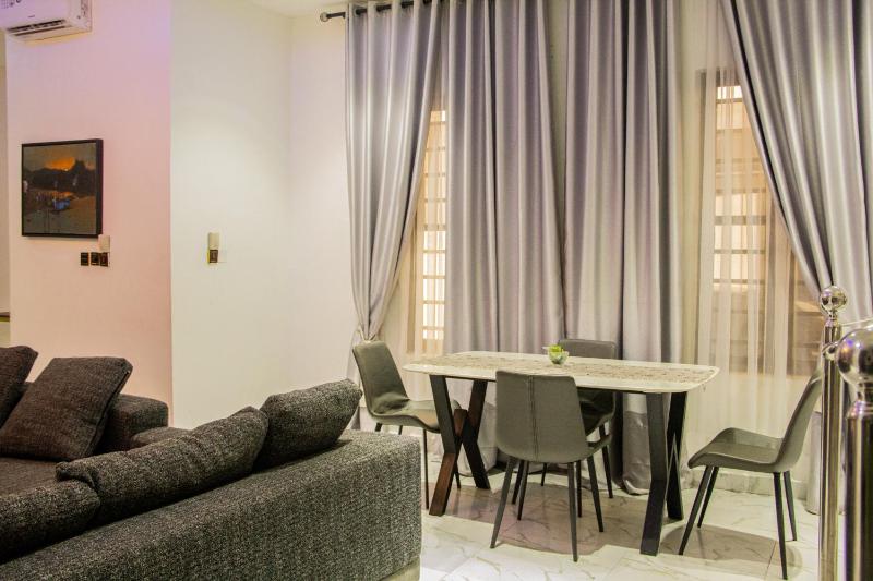 Spacious 4 Bedroom With Fast WIFI 24hours Light and Secured Close to Lekki Conservation - image 13