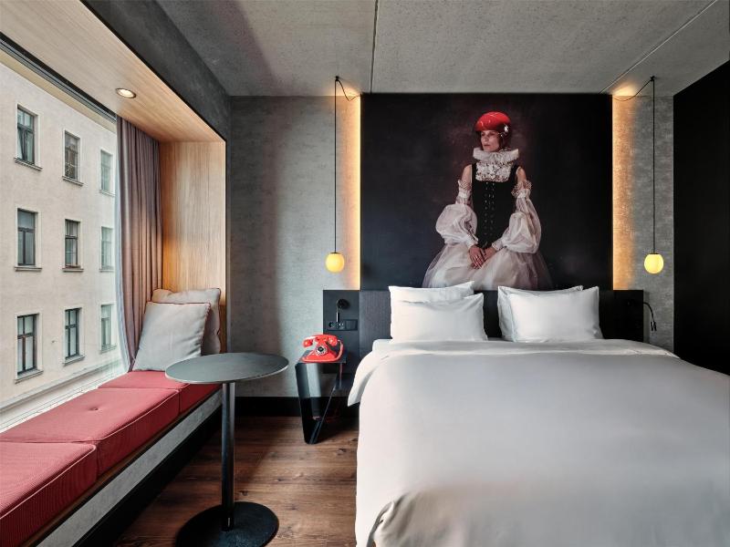 Radisson RED Hotel Vienna - image 13