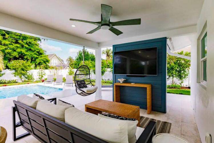 Naples Harmony| Saltwater Pool| Putting Green| Vanderbilt Beach - image 14