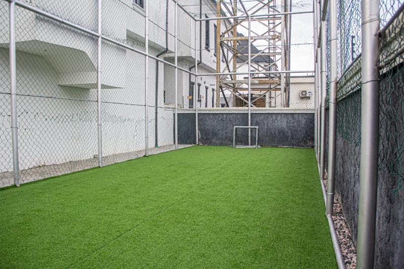 The HavenHaus Luxury 4 Bed in Lekki 24 hrs Power with inverter and Free WiFi - image 15