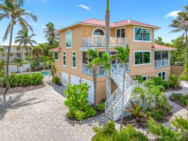 Paradise Found home - image 49