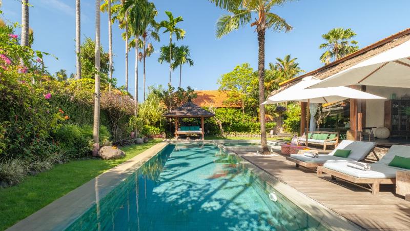 Villa Desa Roro by Villa Finder - image 15