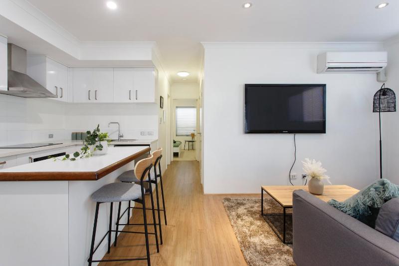 Suburban Living - 2 bedroom apartment Victoria Park - image 13
