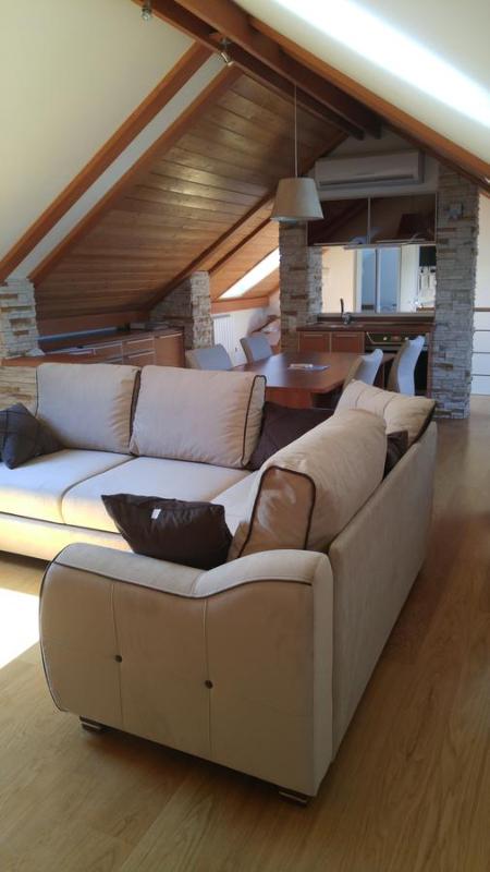 Maisonette image 2