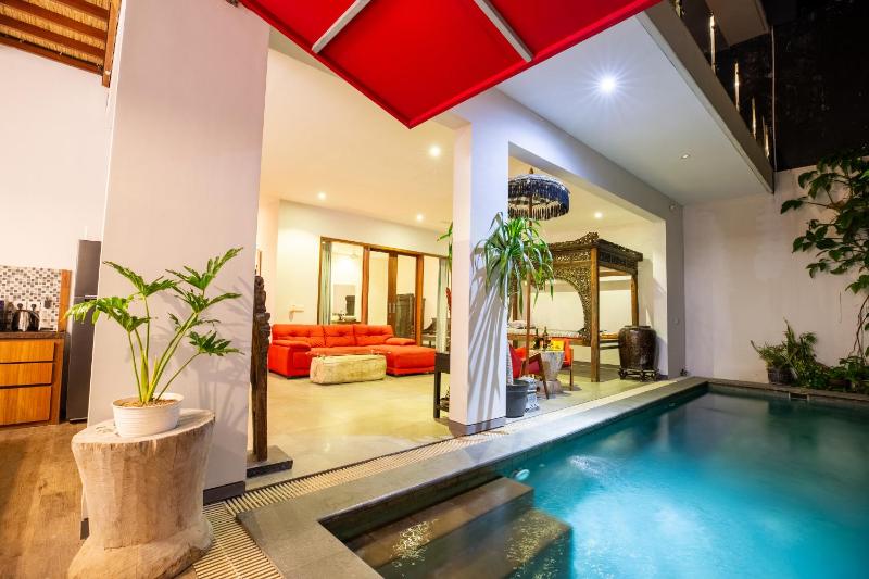 Rainbow Runner Villa by Great Bali Villas - image 16