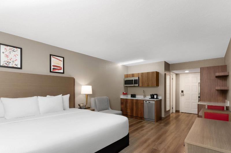 Hawthorn Extended Stay by Wyndham Ft Lauderdale Cypress Crk - image 11