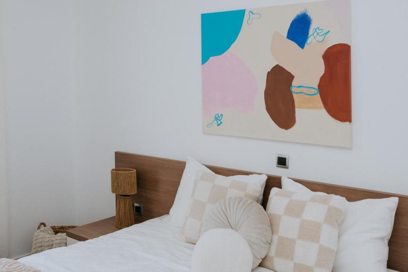 Villa Oleander by Domus Mirus - Rooftop Cinema & Pool & 6min Walk to Beach - image 15