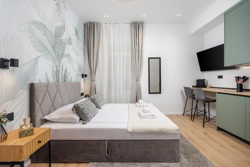 Marvie Apartments - image 18