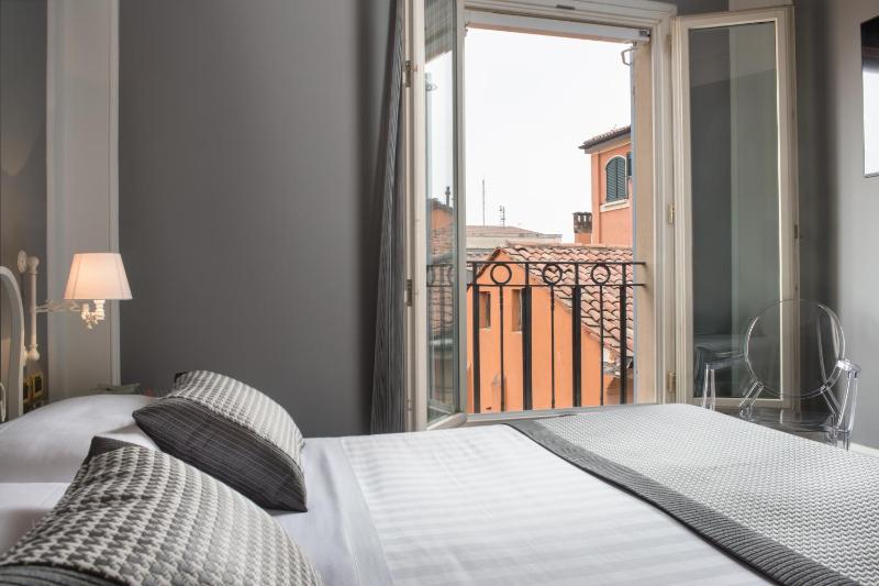 Art Hotel Orologio - image 2