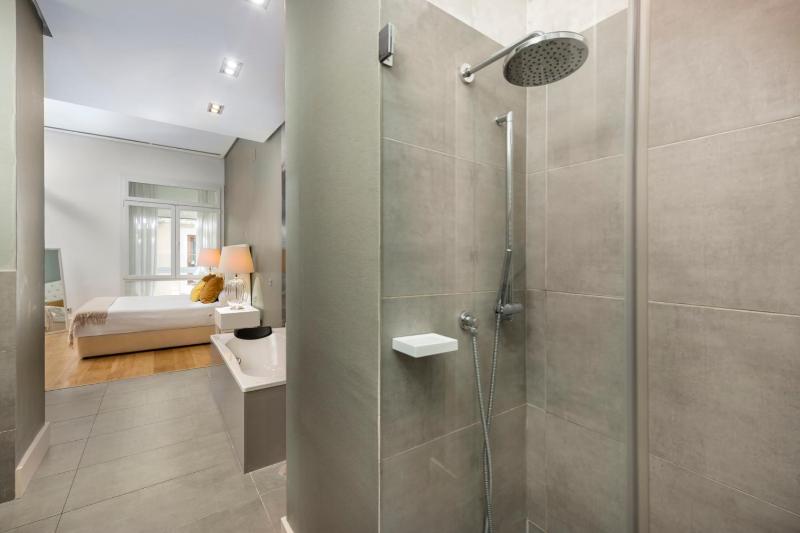 INMálaga Luxury Loft 3 - image 5