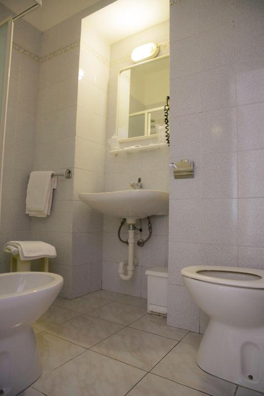 Triple Room image 3