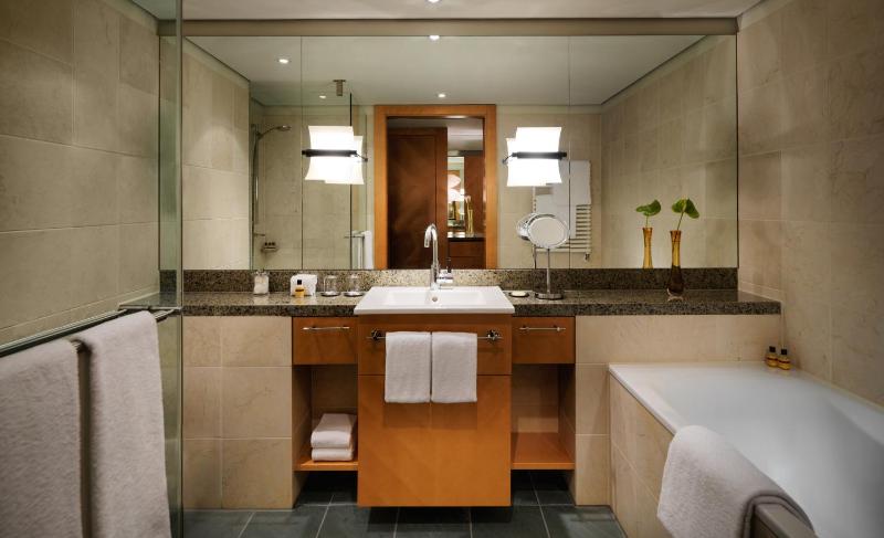 Twin Room - Club Access image 4